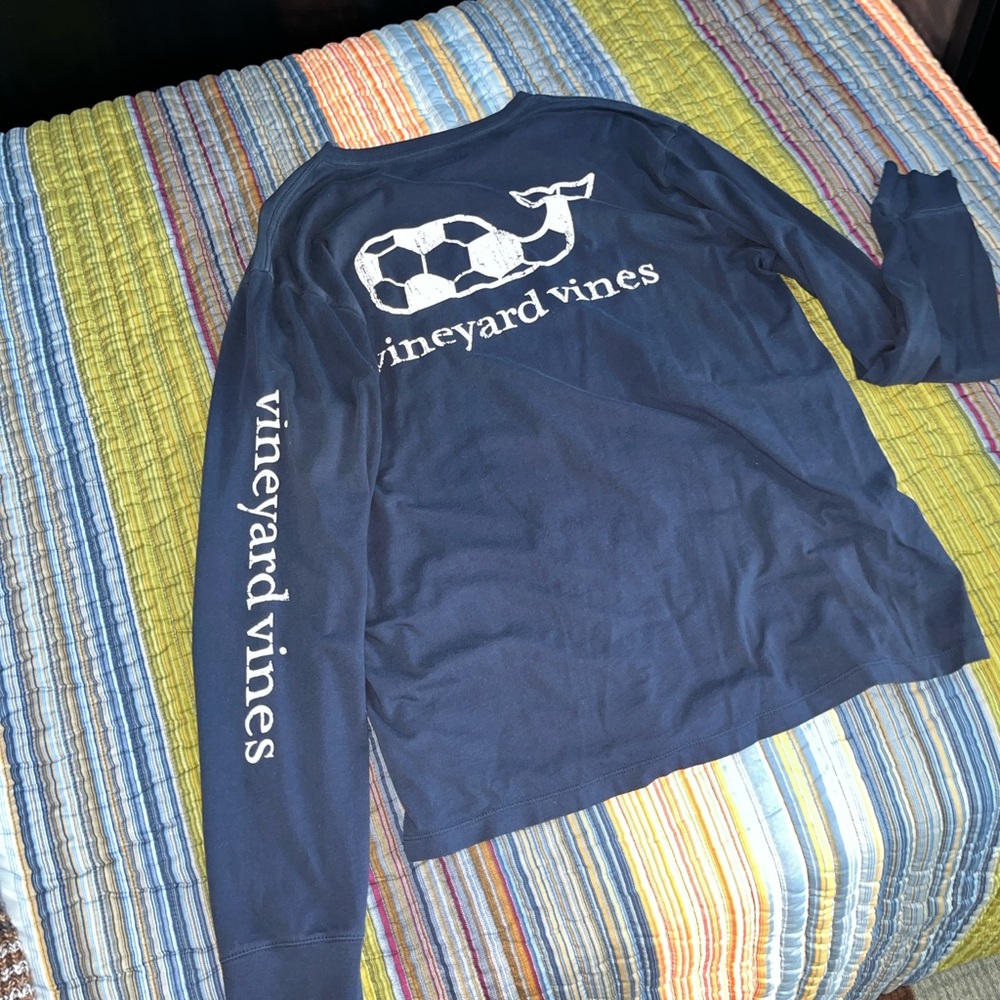 Vineyard Vines Blue Whale Graphic Long Sleeve